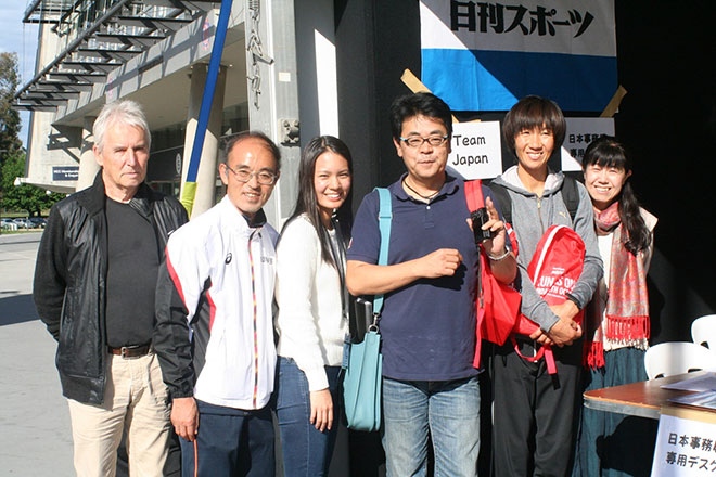 日本事務局のメンバーら。右から2人目が富士山マラソンから派遣の村松さん